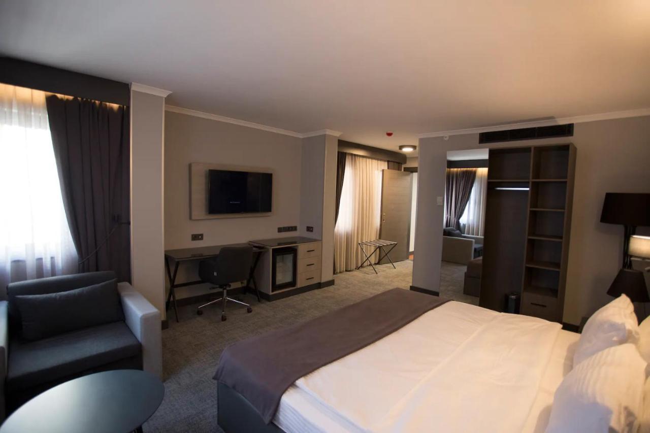 Days Hotel By Wyndham Ankara Cankaya 外观 照片
