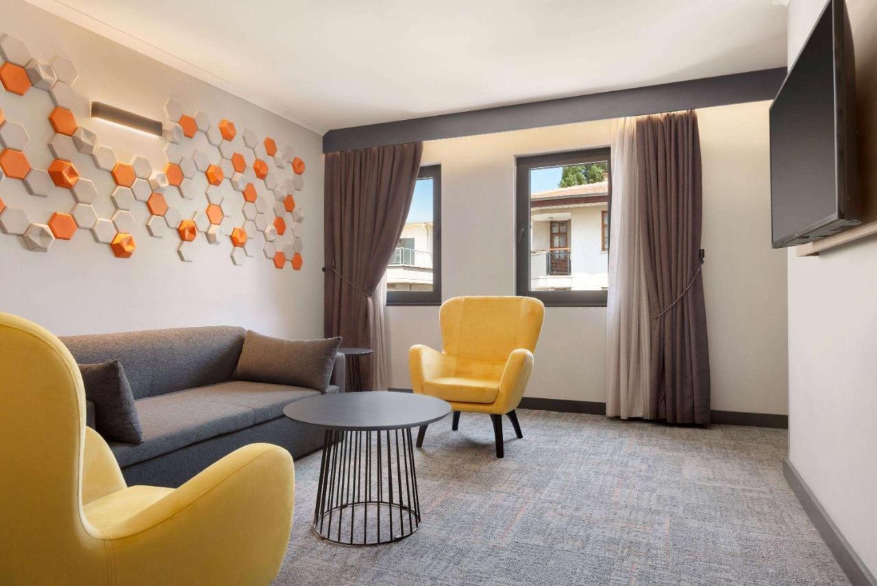 Days Hotel By Wyndham Ankara Cankaya 外观 照片