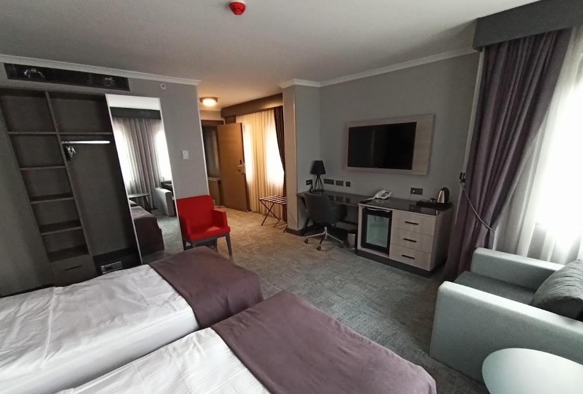 Days Hotel By Wyndham Ankara Cankaya 外观 照片