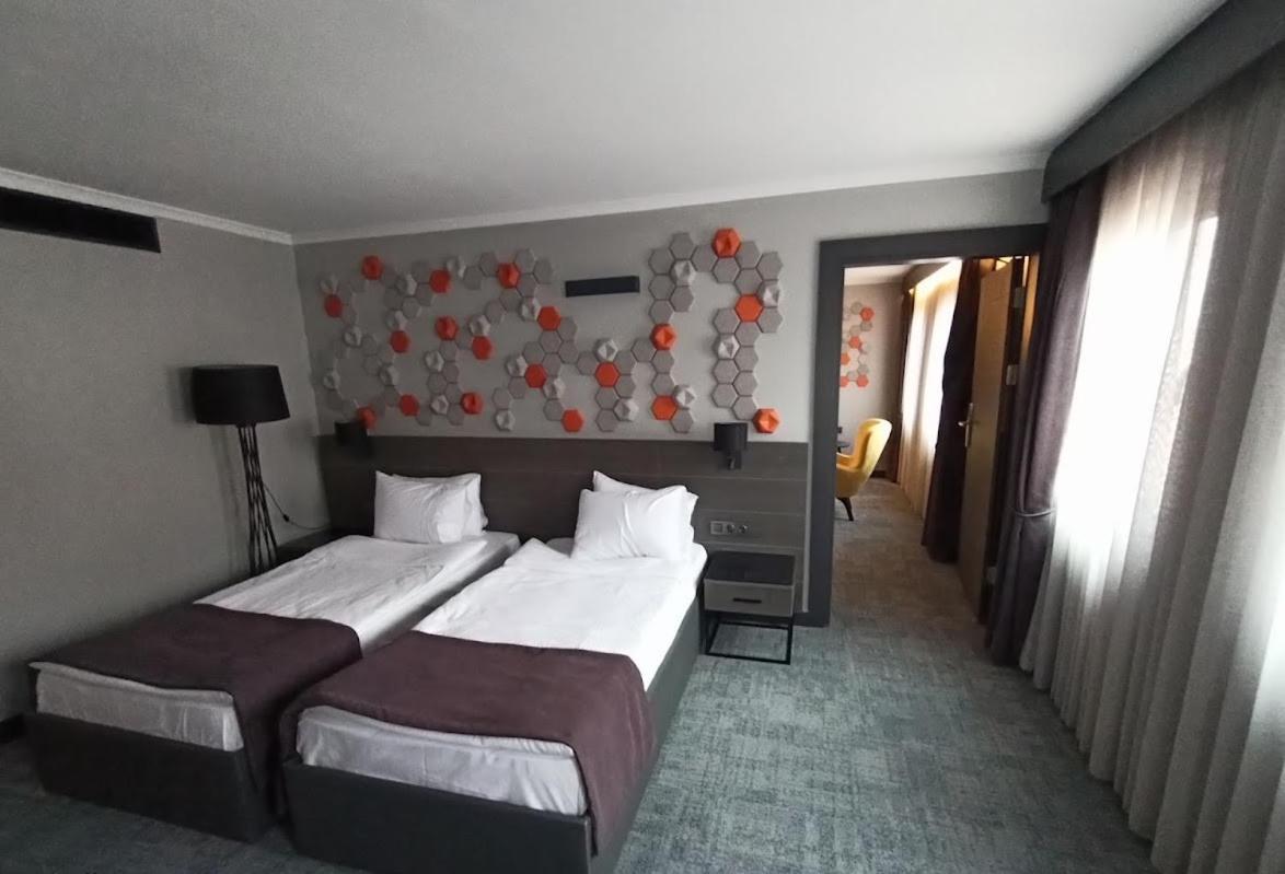 Days Hotel By Wyndham Ankara Cankaya 外观 照片