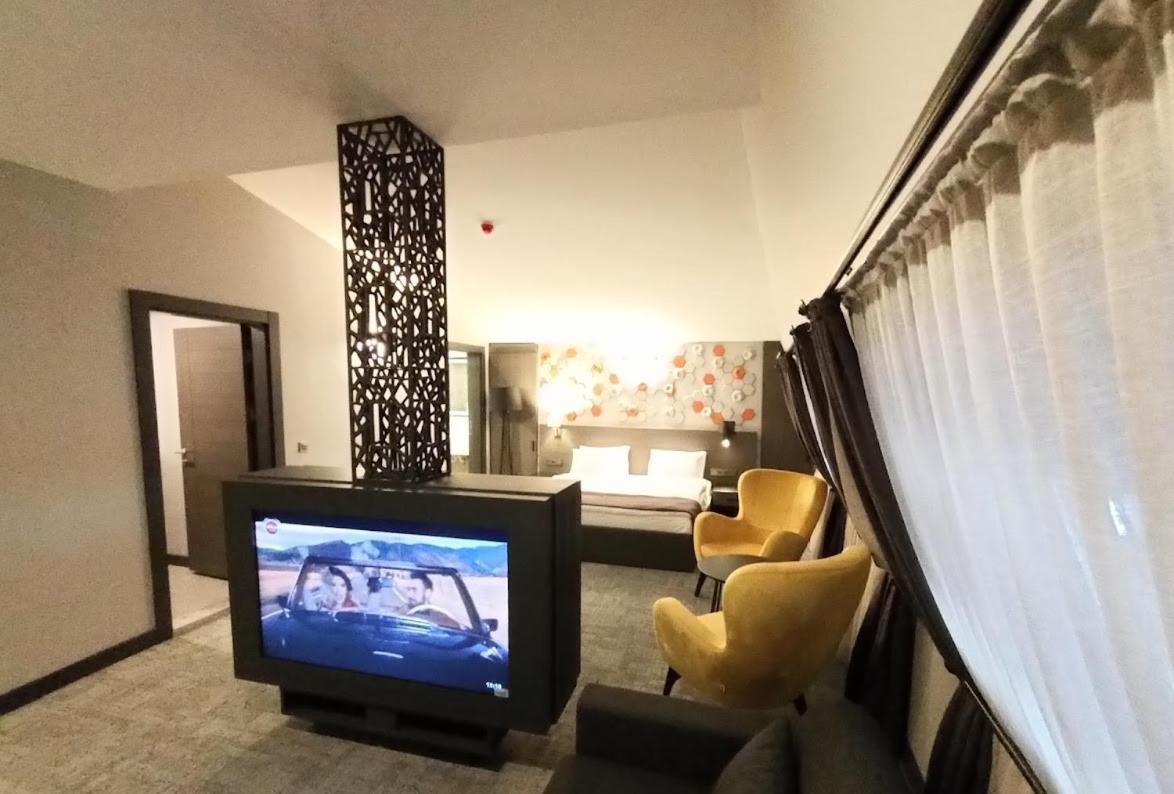 Days Hotel By Wyndham Ankara Cankaya 外观 照片